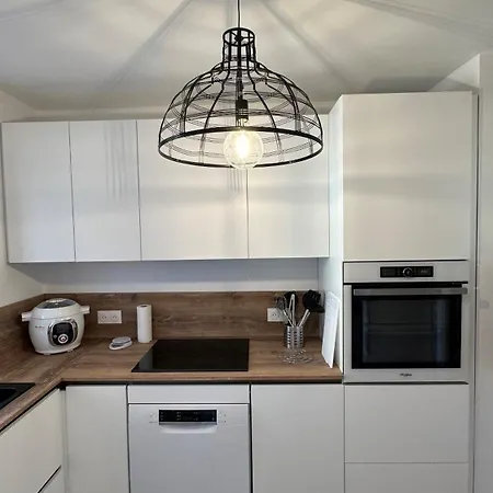 Apartment Mazet De La 54m2 Lavandou 100m Avec Piscine *